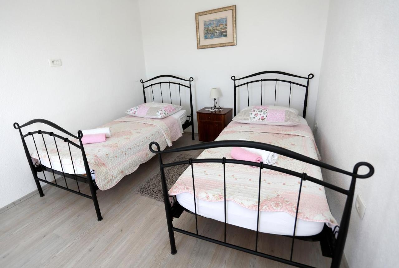 Holiday Home Miklica Klis Екстериор снимка