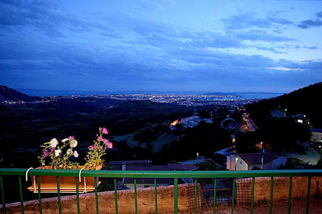 Holiday Home Miklica Klis Екстериор снимка