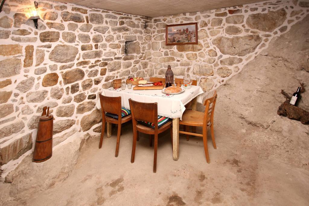 Holiday Home Miklica Klis Екстериор снимка
