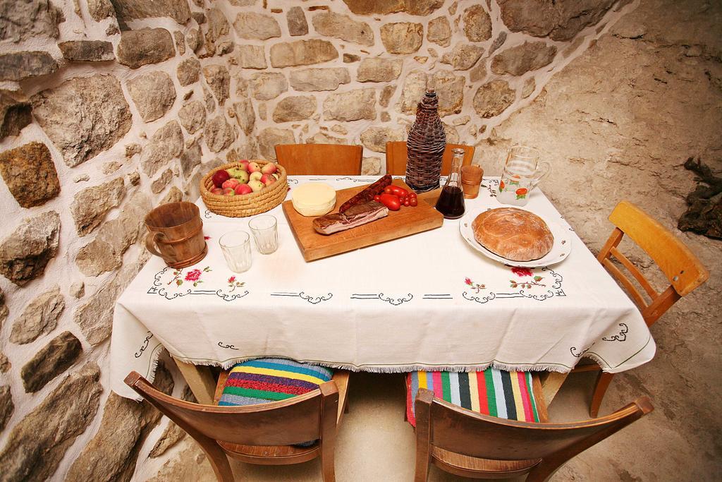 Holiday Home Miklica Klis Екстериор снимка